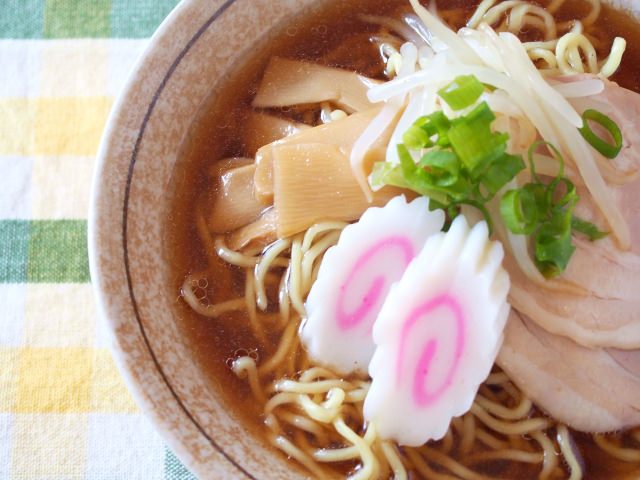 ラーメン好きな男性に贈るプレゼント選びのコツ 食事が楽しくなるおすすめグッズ8選